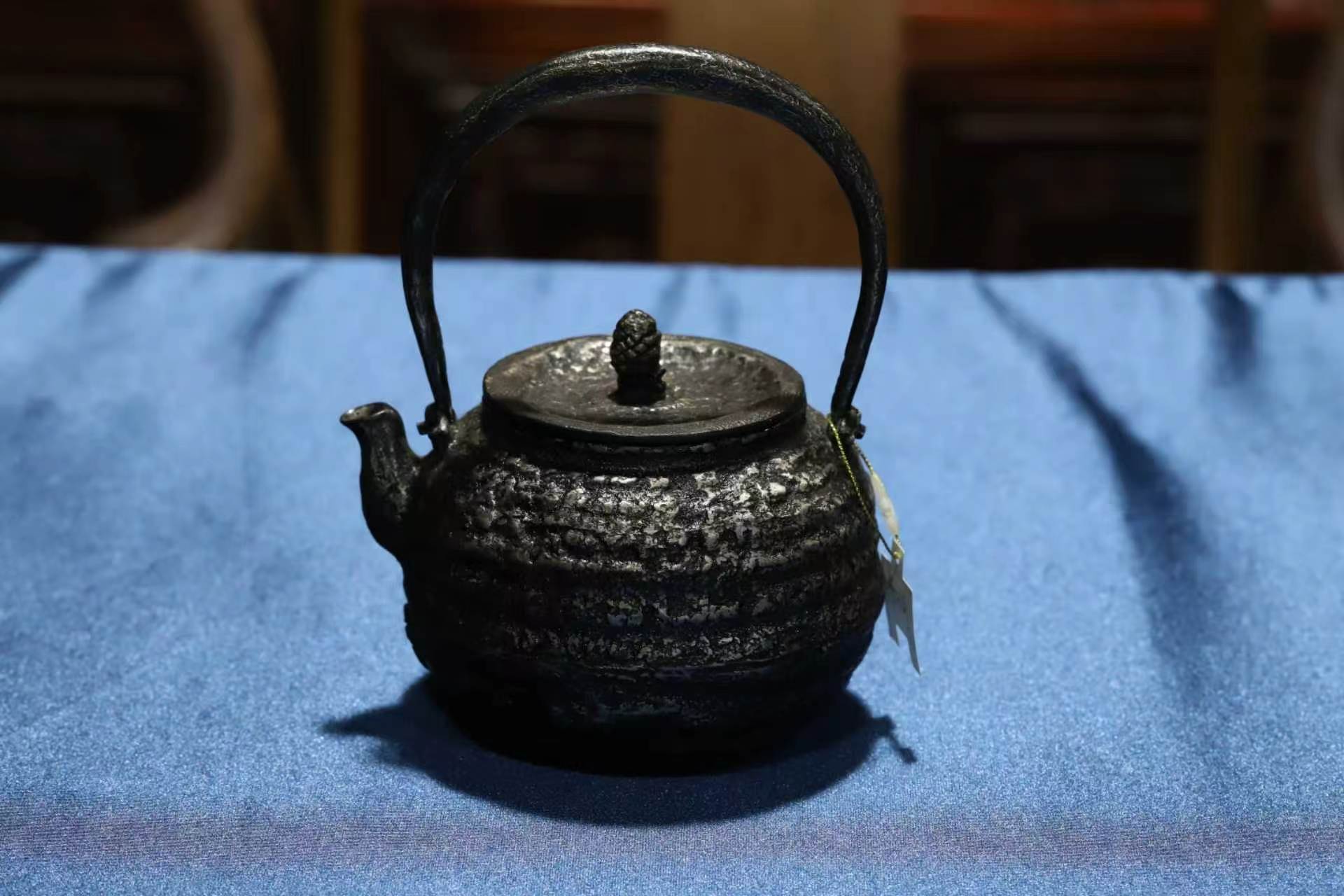 绳纹砂铁壶
