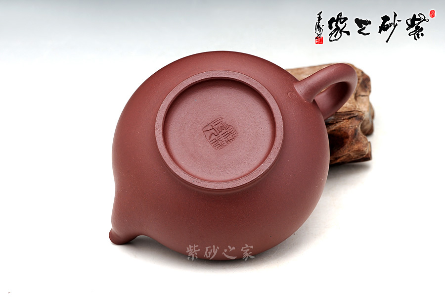 底款作者印章,冯勤芳,著名陶艺艺人,冯桂林传人,作品极具韵味,值得