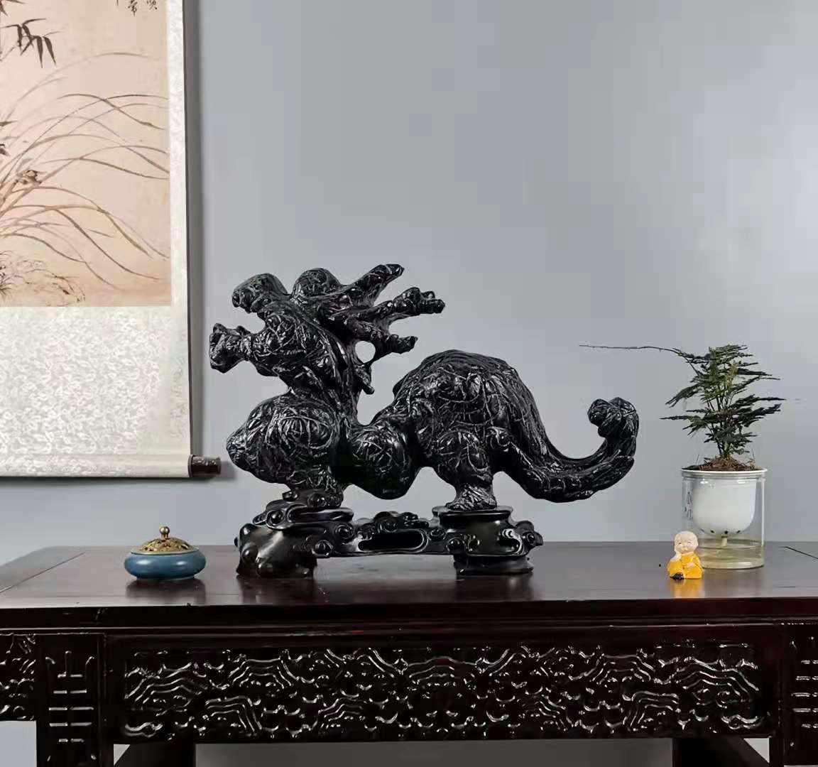 紫砂商城>作品详情>灵璧石52*18*37> 奇石专家详情》杨光查看ta的作品