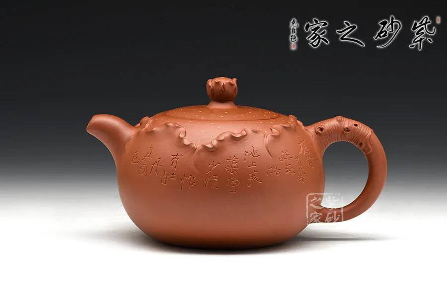 师,江苏省工艺美术大师,江苏省陶瓷艺术大师,1959年进厂,师从范泽林