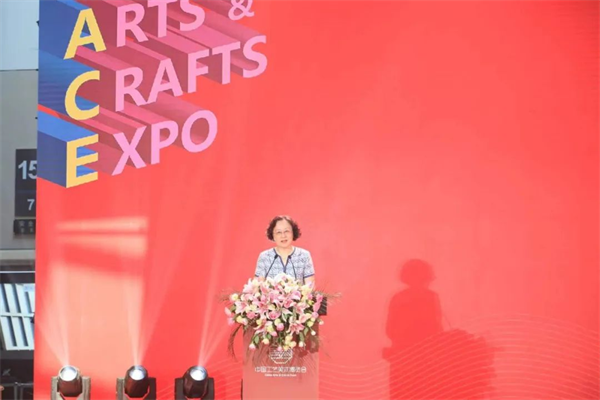 喜讯，第八届中国工艺美术大师今日颁证182.png