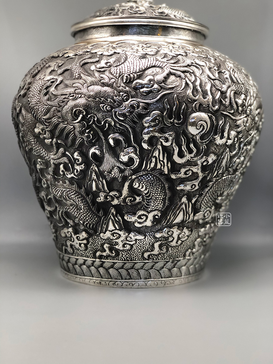 小笠银器纯银超大龙纹戏珠茶叶罐