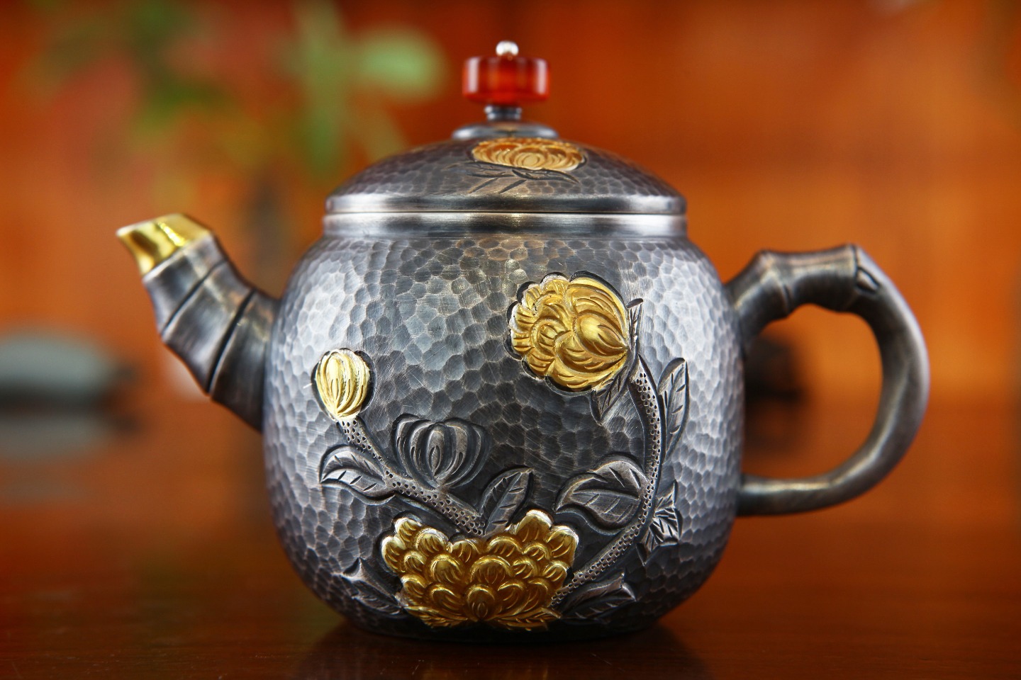 高档作品【纯手工竹节錾刻牡丹花急须壶】|名家小笠银器作品_作品库