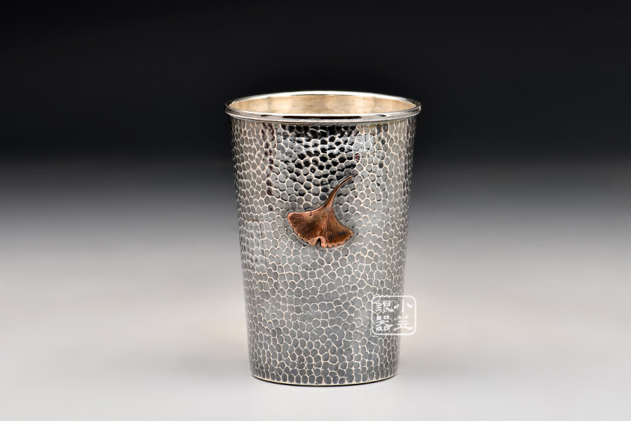 小笠银器纯手工锤目纹镶嵌杏叶主人杯