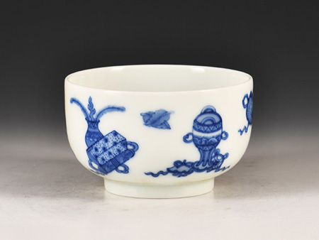 青花博古杯