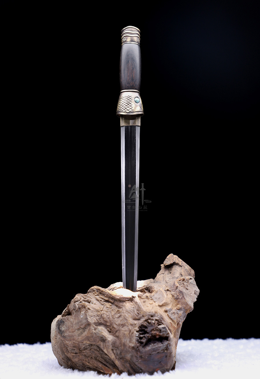 鱼肠剑百炼钢夹钢