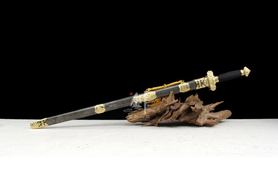 鎏金千秋万代剑