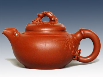 "儒陶轩"女主人,师从中国工艺美术大师徐汉棠,屡次在全国性紫砂艺术