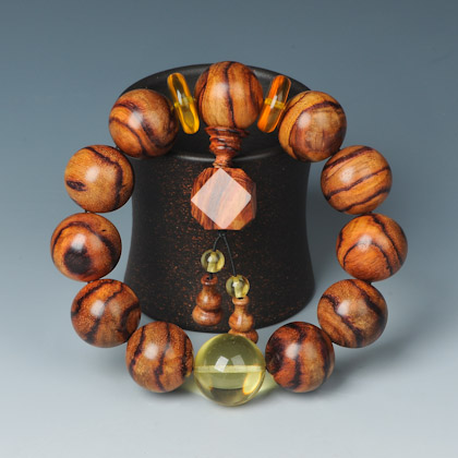 金珀款越南黄花梨虎皮纹手串