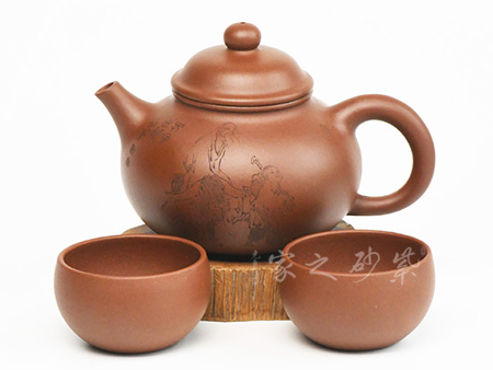 容天套组（一壶两杯）范曾装饰