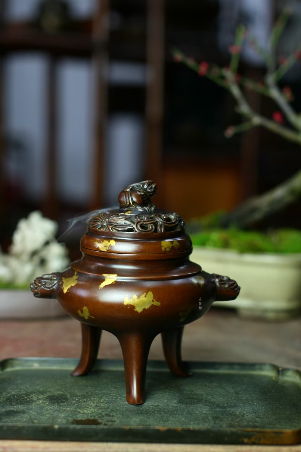 三足貔貅熏炉(点金)