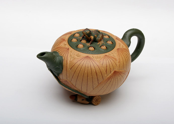 高档作品【青蛙荷花】|名家梁秋冬作品_作品库_紫砂之家