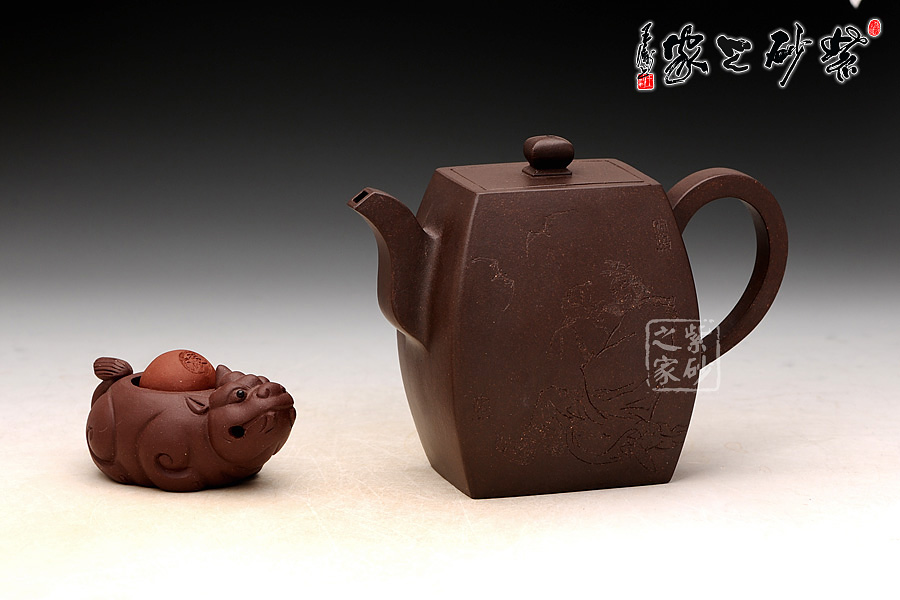 高档宜兴紫砂壶【扁汉方韵(达观)】 | 紫砂壶名家【卢宁刚】作品