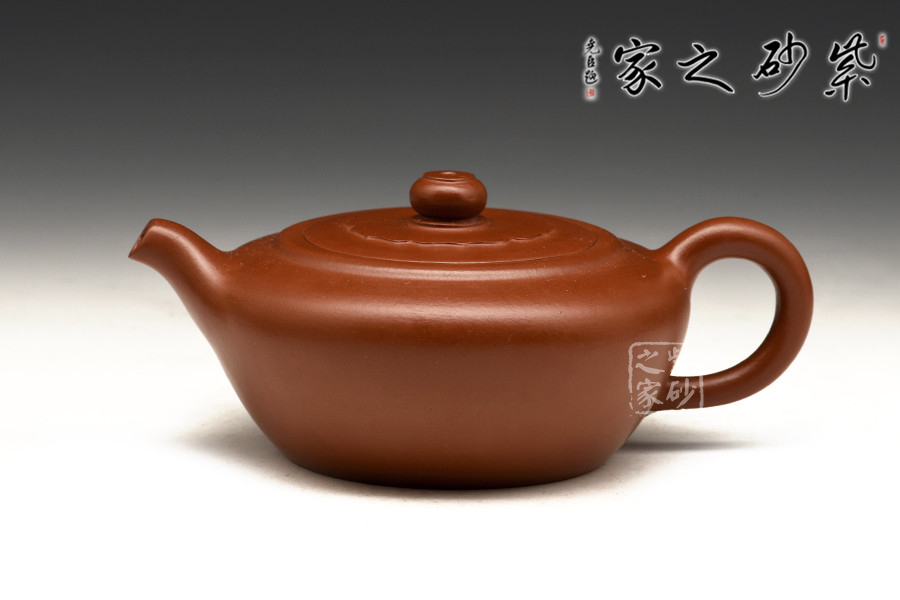 作品描述 此款徐建光老师的《旭日东升》整把壶浑圆稳重,气势澎湃