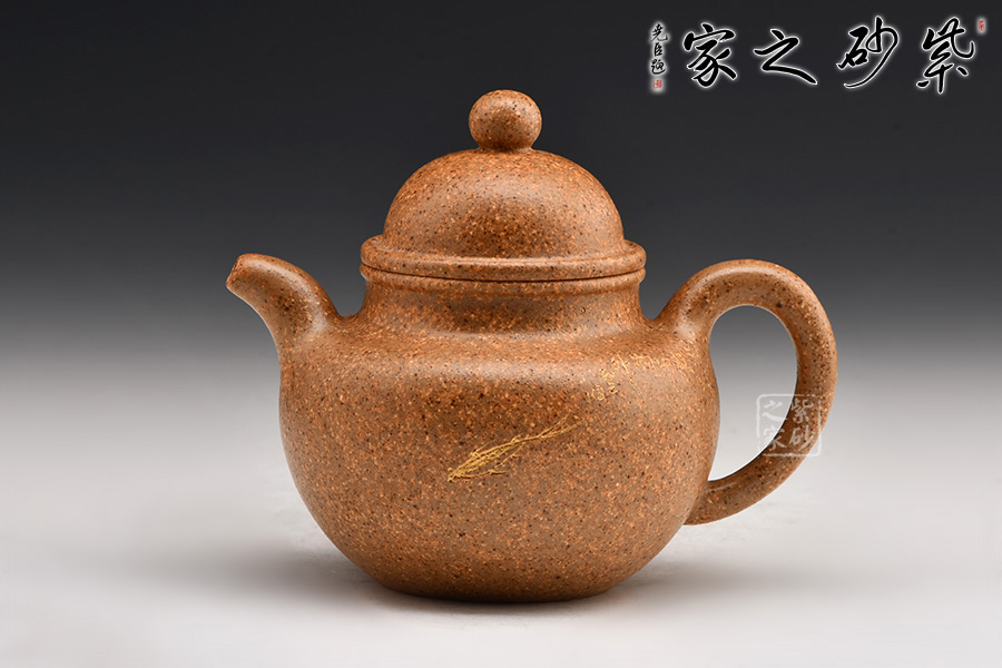 作品库 作品详情 掇球作品描述   掇球壶造型乃邵大亨代表壶式之一,是