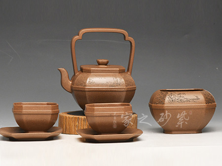 静心提梁套组（李氏沉 香泥）