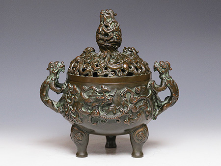 群龙戏云兽足鼎熏炉