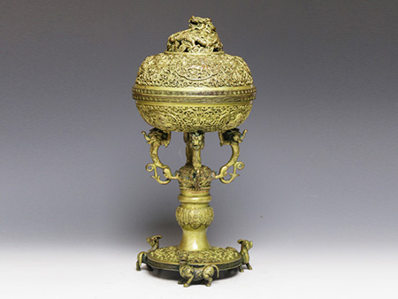 狮庆盘龙钮豆式熏炉