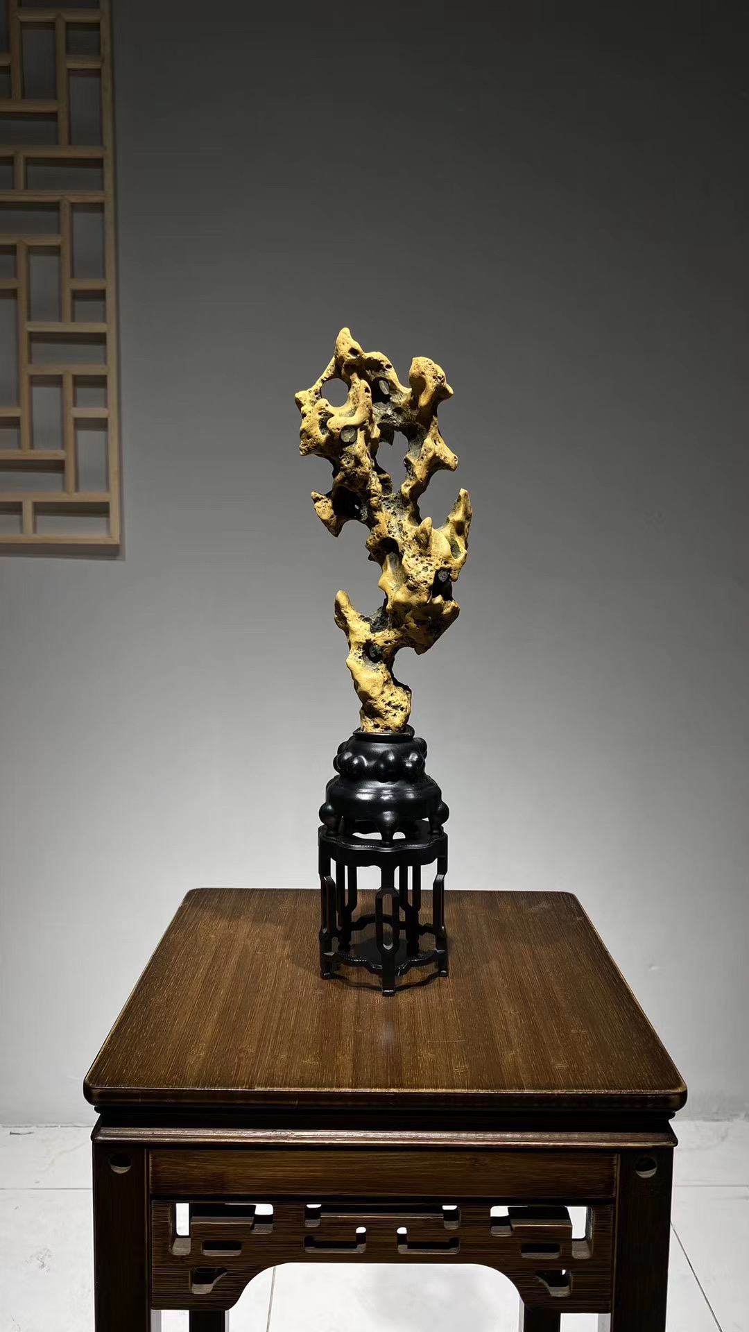 太湖石40×12×8厘米