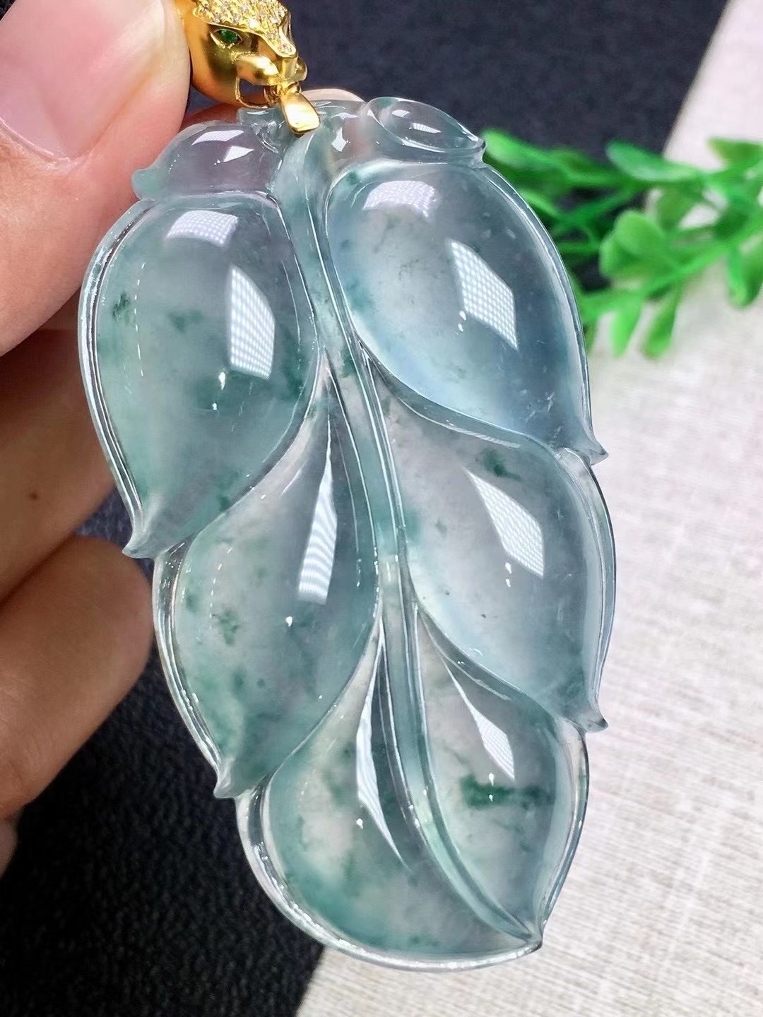 高冰飘花玉叶