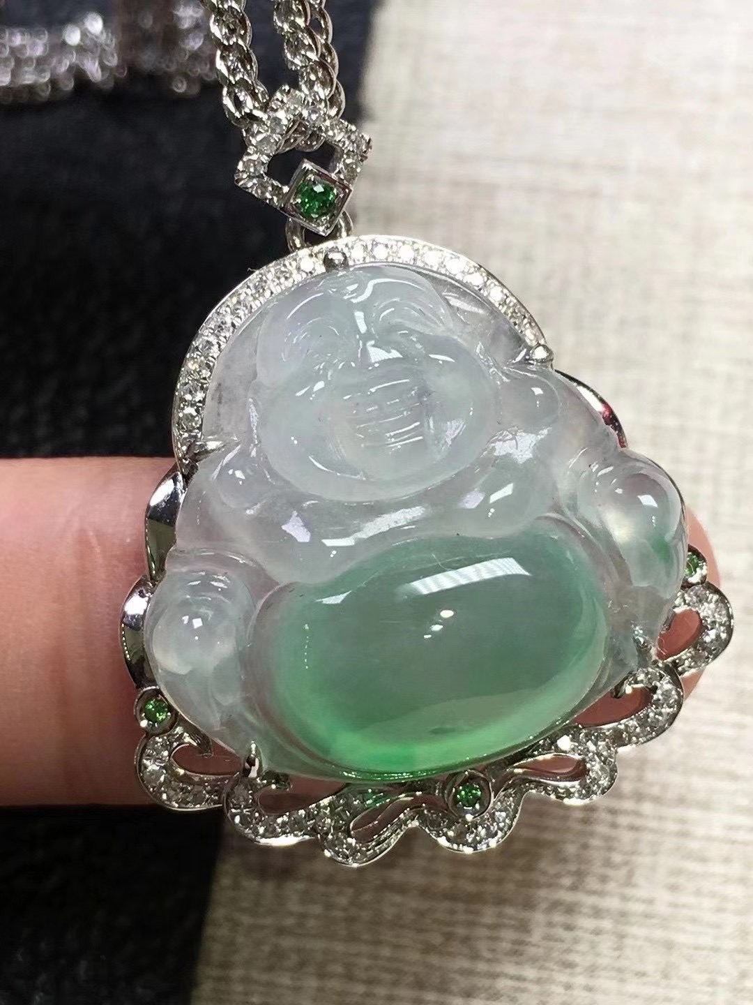 冰飘绿佛公