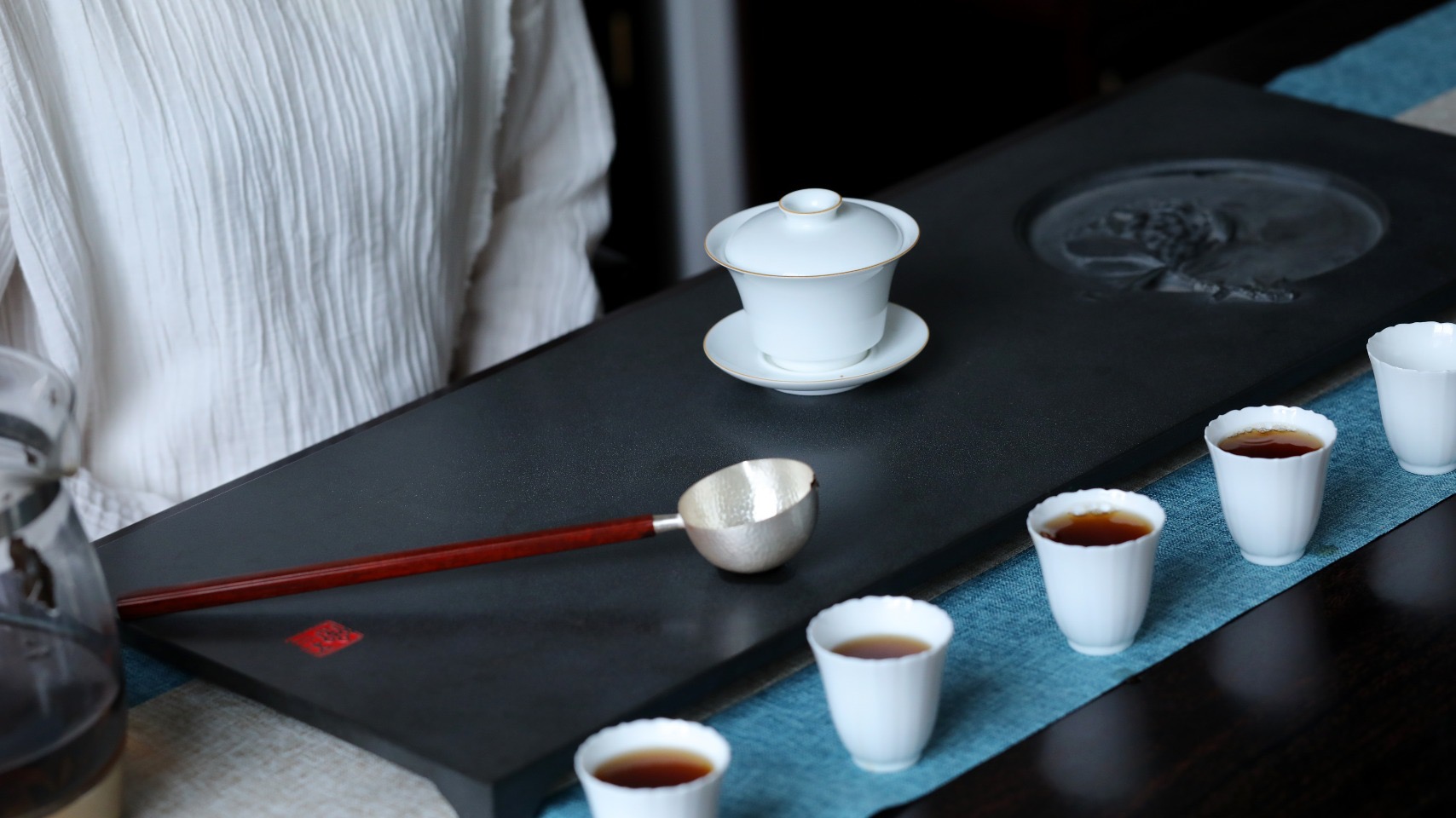 小叶紫檀 · 分茶器