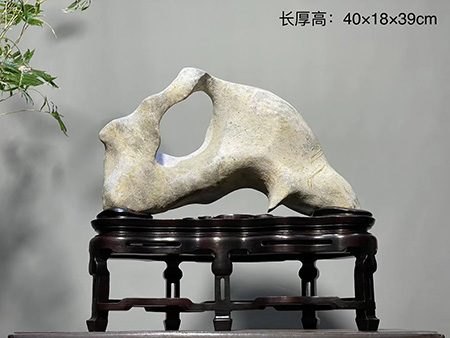 太湖石长厚高：40×18×39cm