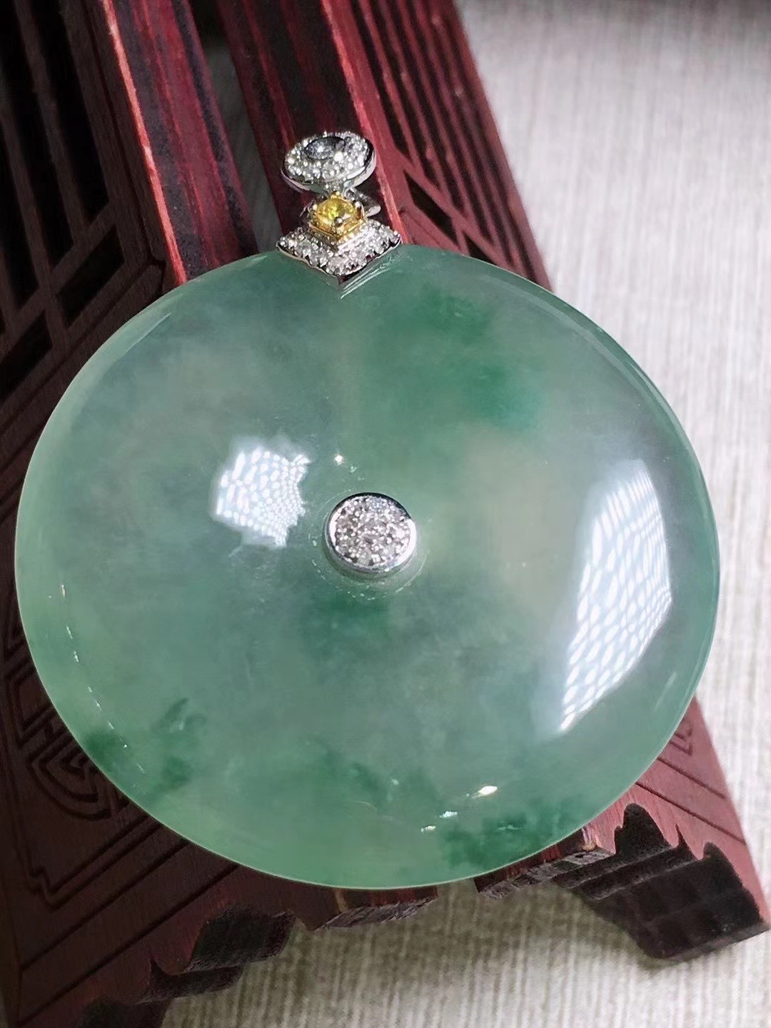 翡翠飘花平安扣