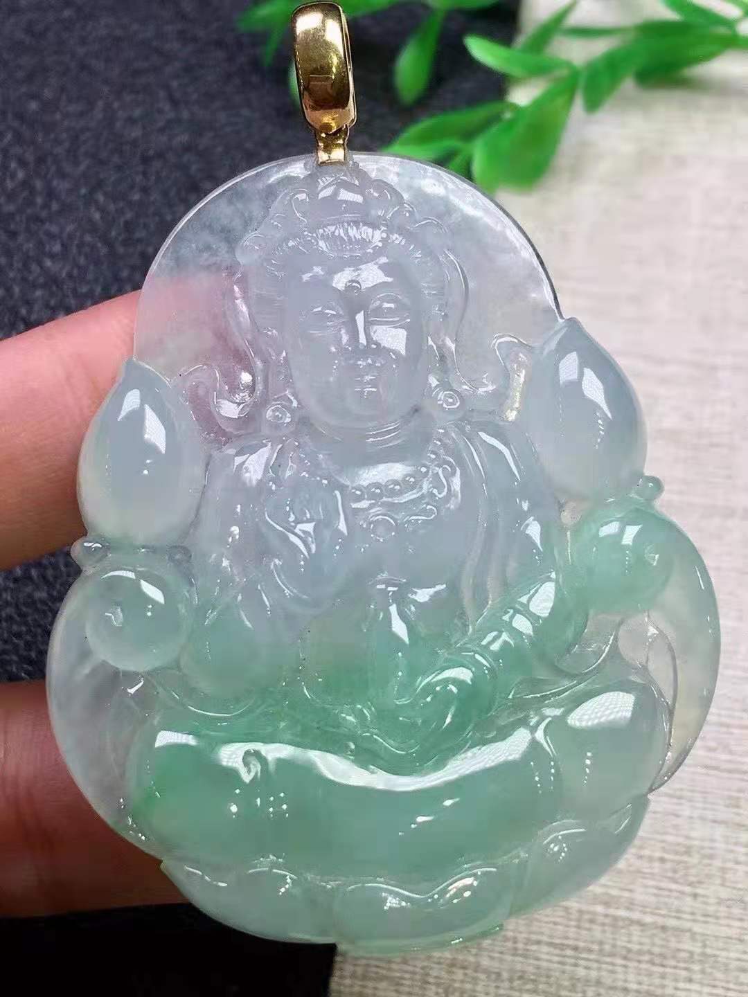 18k金镶冰飘绿观音
