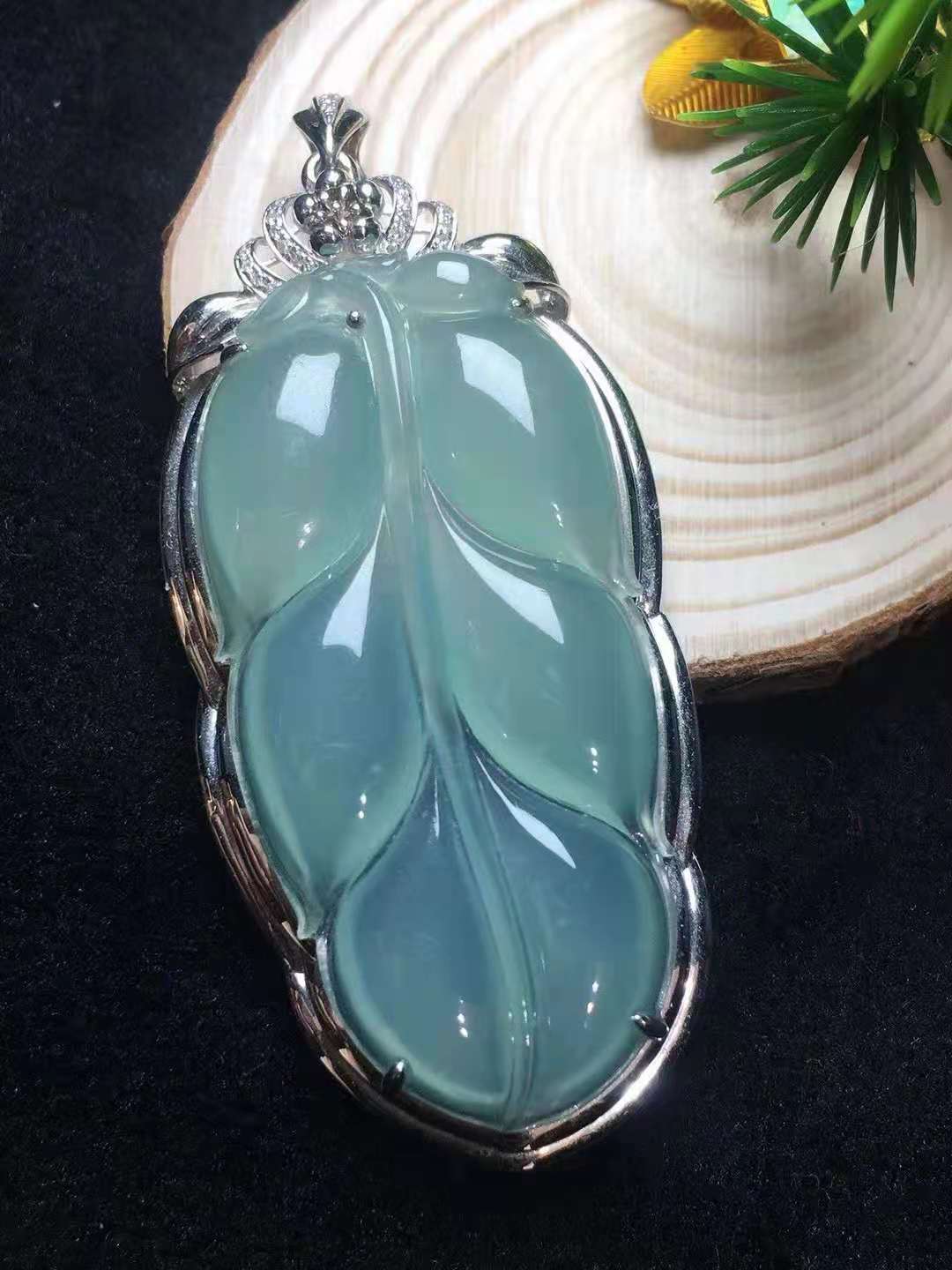 18k金镶冰底色叶子