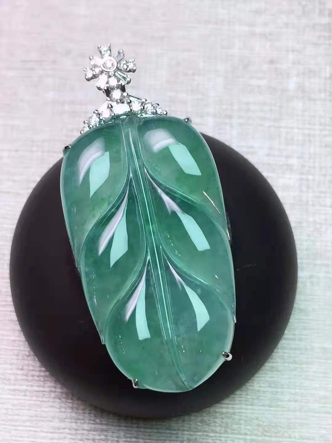 18K金镶冰种底色飘花叶子