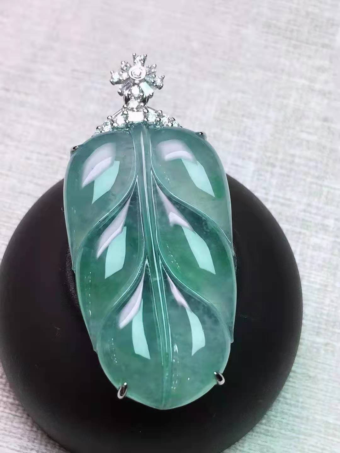 18K金镶冰种晴底叶子