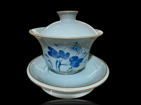 青釉手绘荷花盖碗