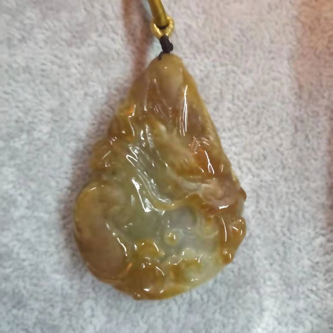 黄翡龙牌