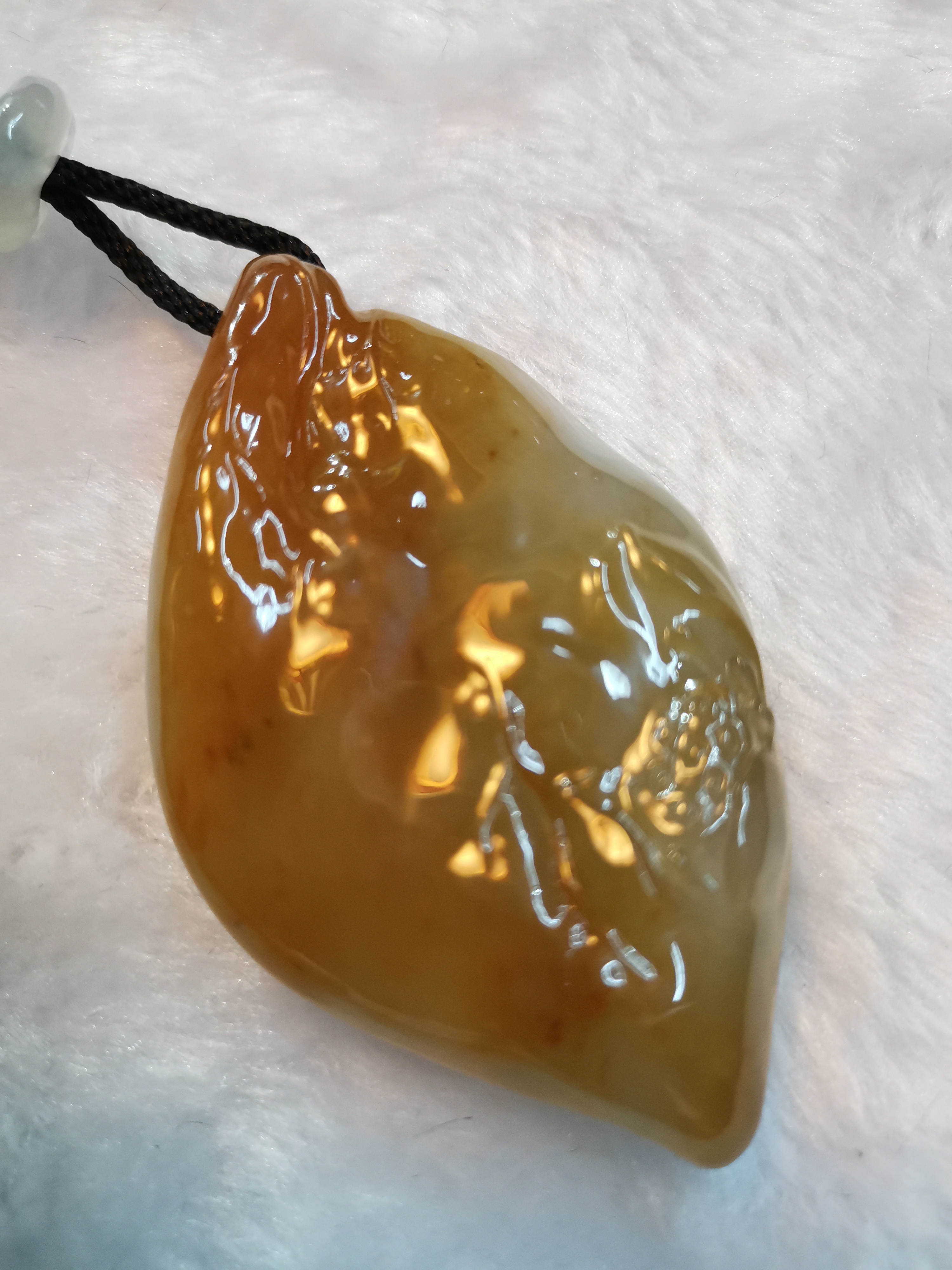 黄翡荷花牌