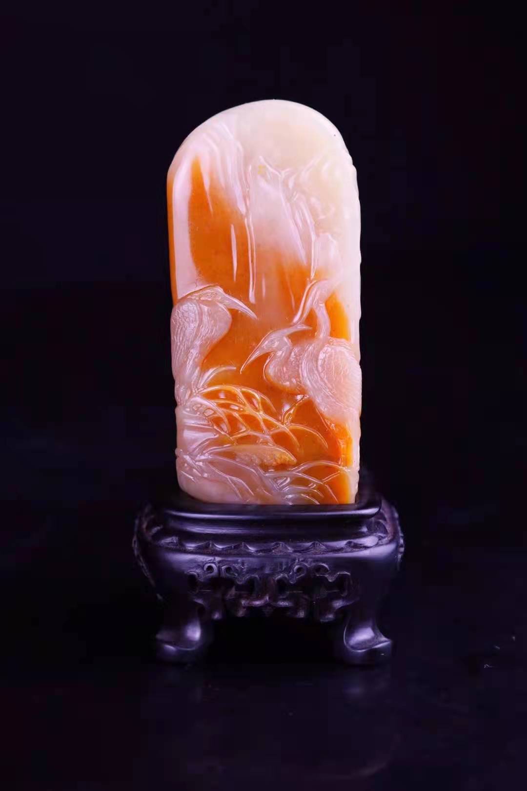 月是故乡明