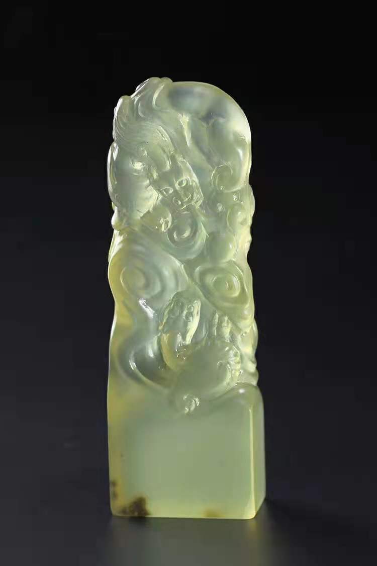 双螭戏珠