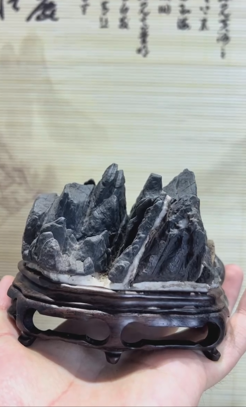 灵璧滴水莲花