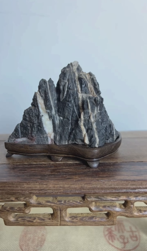 灵璧滴水莲花
