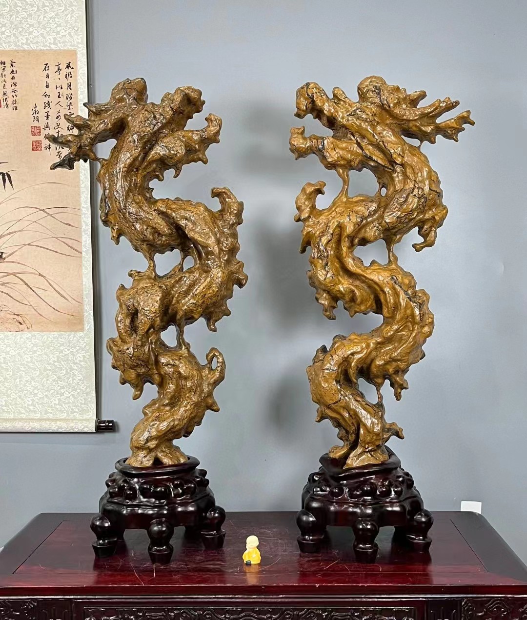 双龙戏珠（黄灵璧）