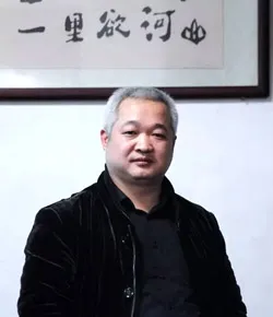 张寅