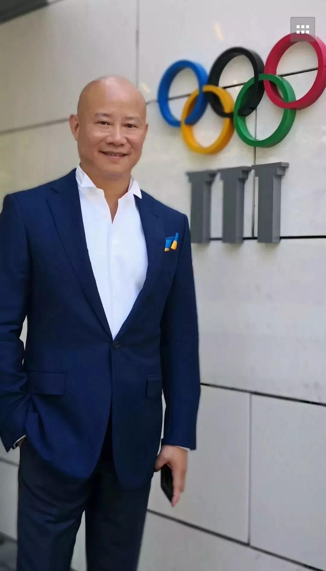 五环·五色—吕俊杰在奥林匹克博物馆举办冬奥主题紫砂艺术展