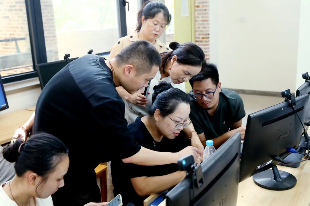 微信图片_20251010171431_1657_10.jpg