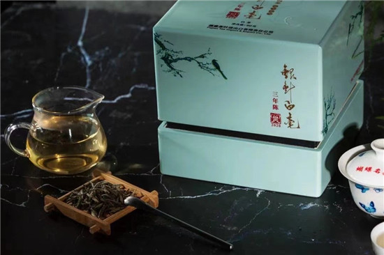 中茶·三年陈银针白毫102638.jpg