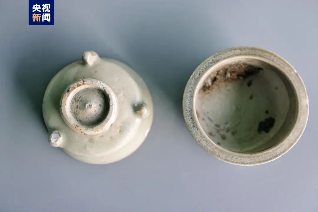 满载龙泉青瓷！漳州圣杯屿已出水瓷器类文物上百件