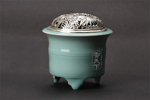 李氏青瓷守艺人龙泉青瓷三杰之一李震