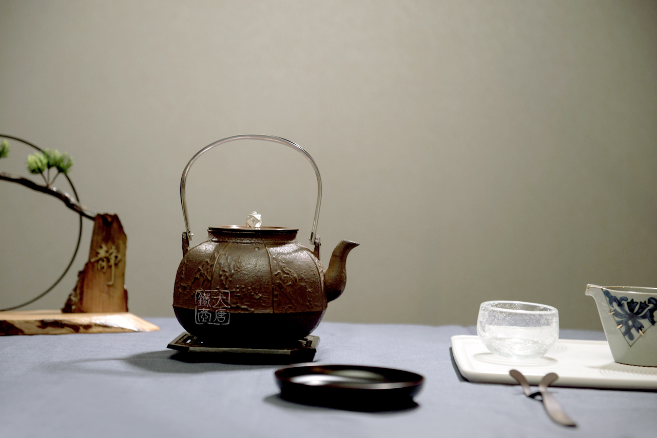 走进日本铁壶 二 南部铁器与京都铁瓶的区别 大唐铁壶